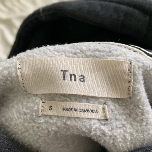 TNA black sweater - Picture 4 of 4